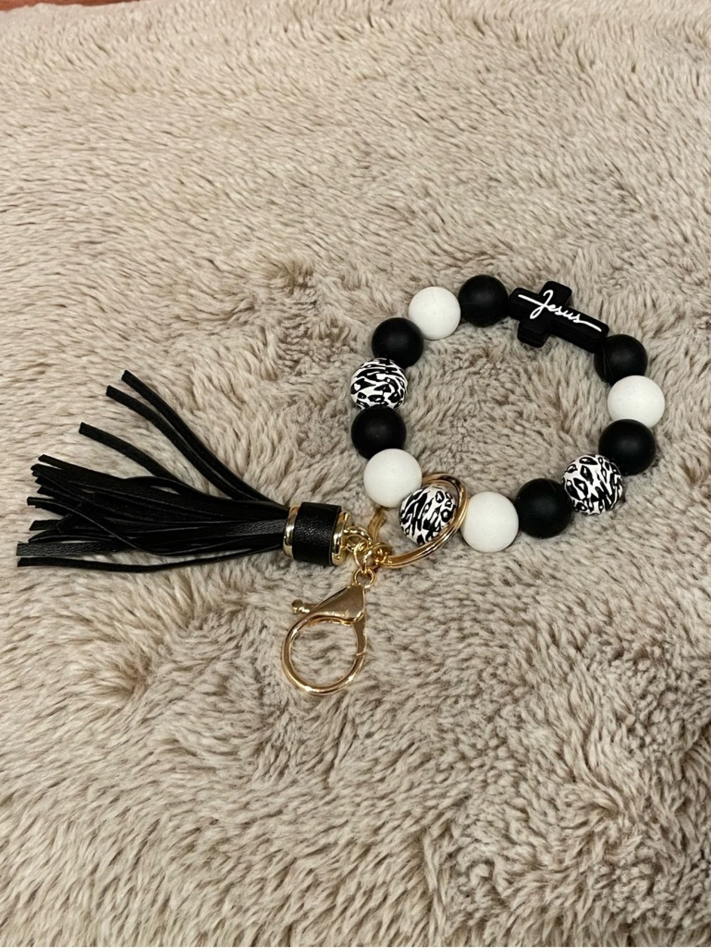 Fashion Jewelry Black & White Beaded Tassel Keychain Bracelet